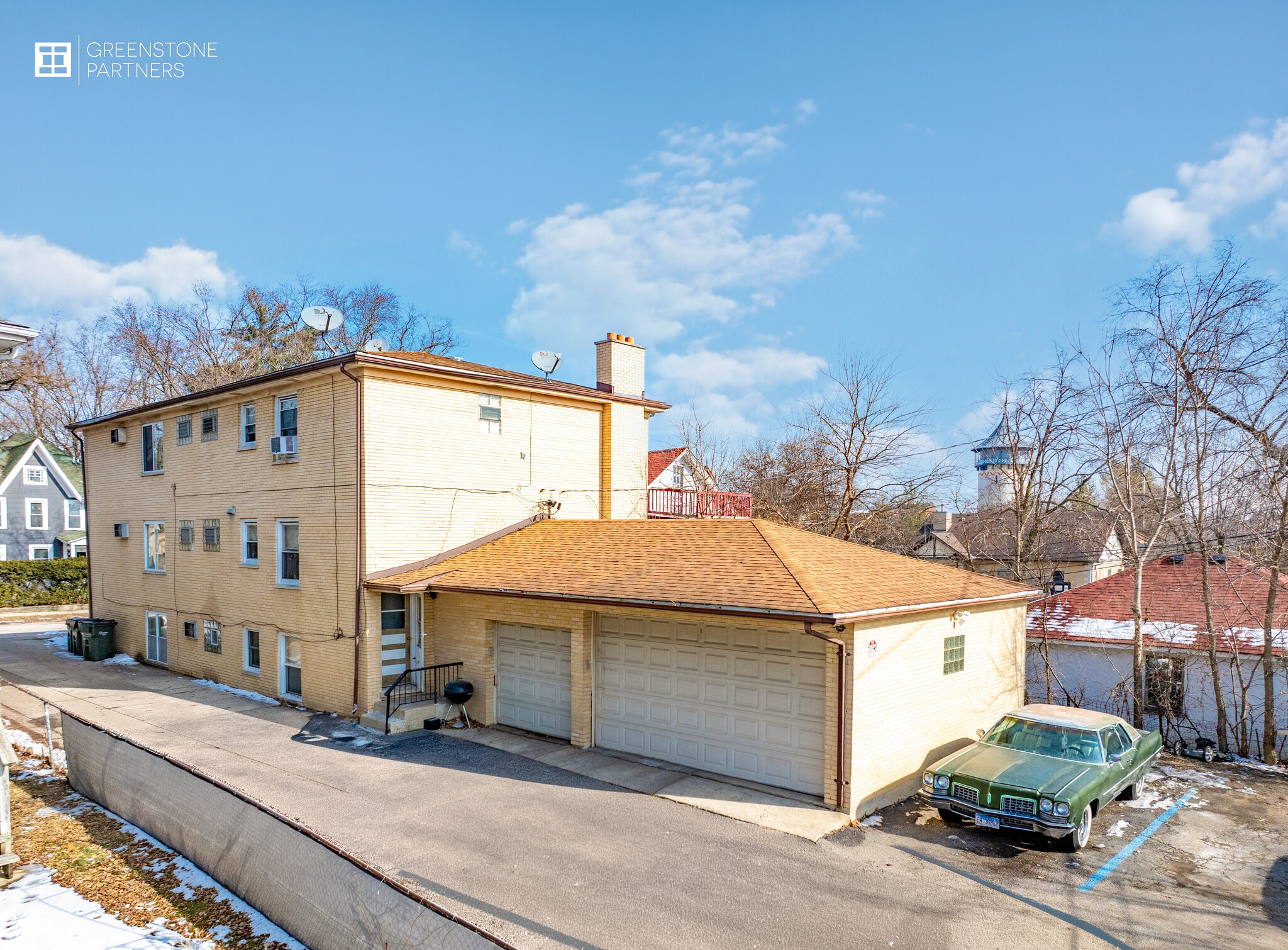 81 Pine Ave, Riverside, IL for Sale