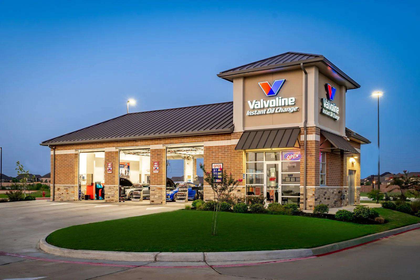 701 S Division St, Guthrie, OK for Sale