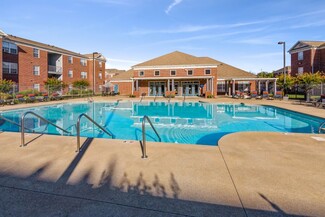 Murfreesboro, TN Apartments - 2707 S Rutherford Blvd