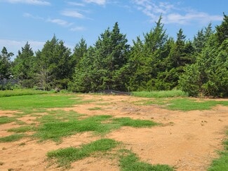 Edmond, OK Commercial Land - Kelly between Covell and Danforth