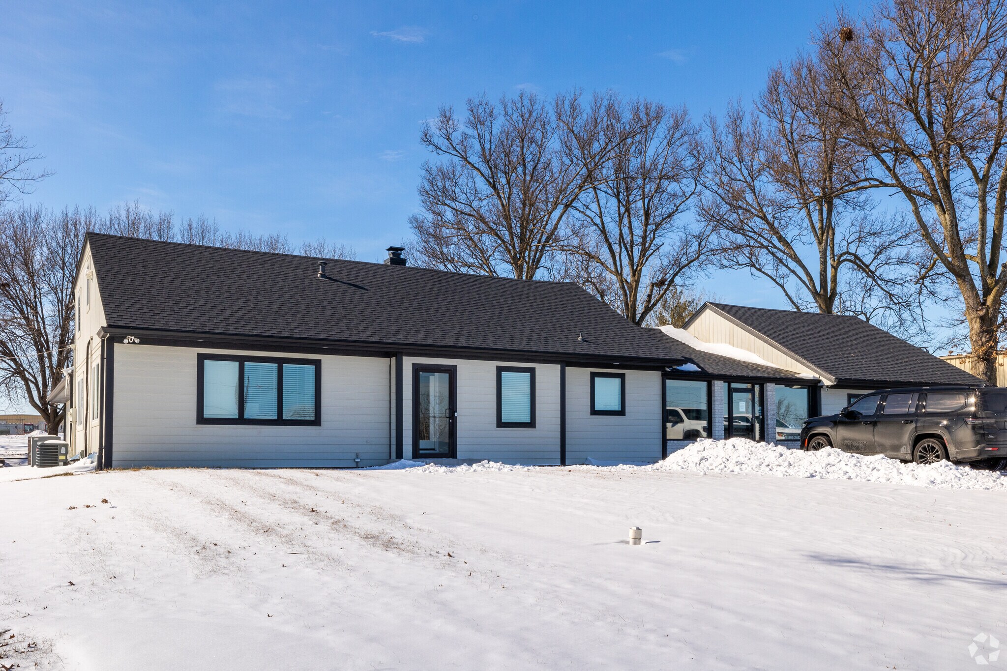 1600 SW Market St, Lee's Summit, MO for Sale