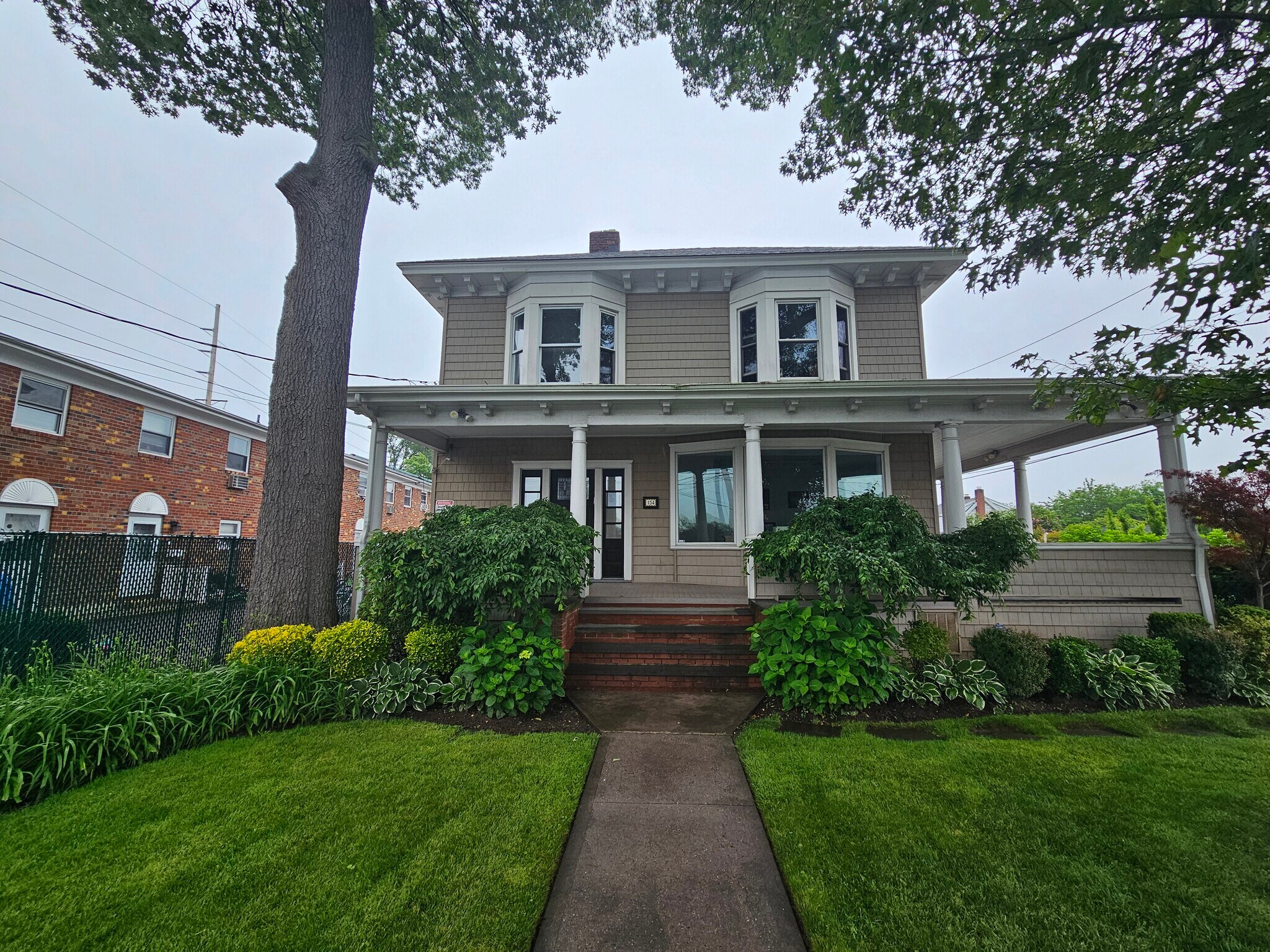 154 Franklin Pl, Woodmere, NY for Rent