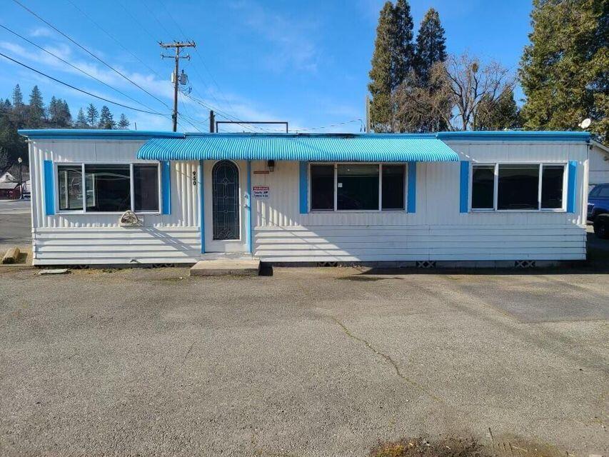 950 Rogue River Hwy, Grants Pass, OR for Sale