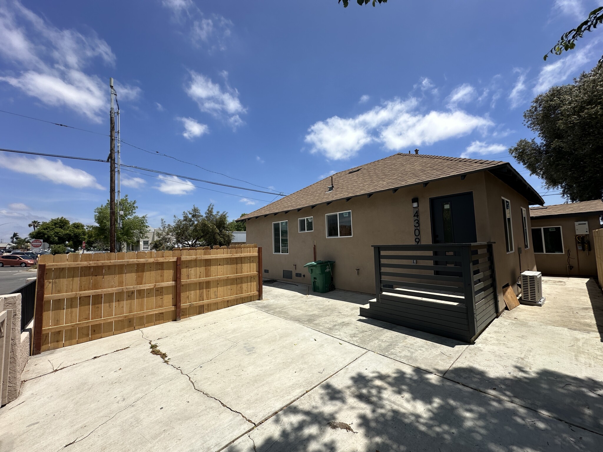 4311 Dwight St, San Diego, CA for Sale