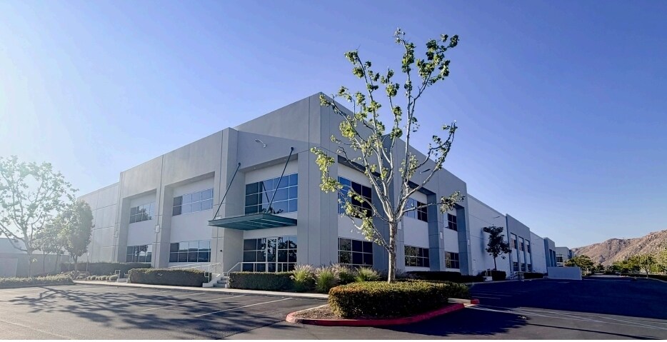 6335 Sycamore Canyon Blvd, Riverside, CA for Rent