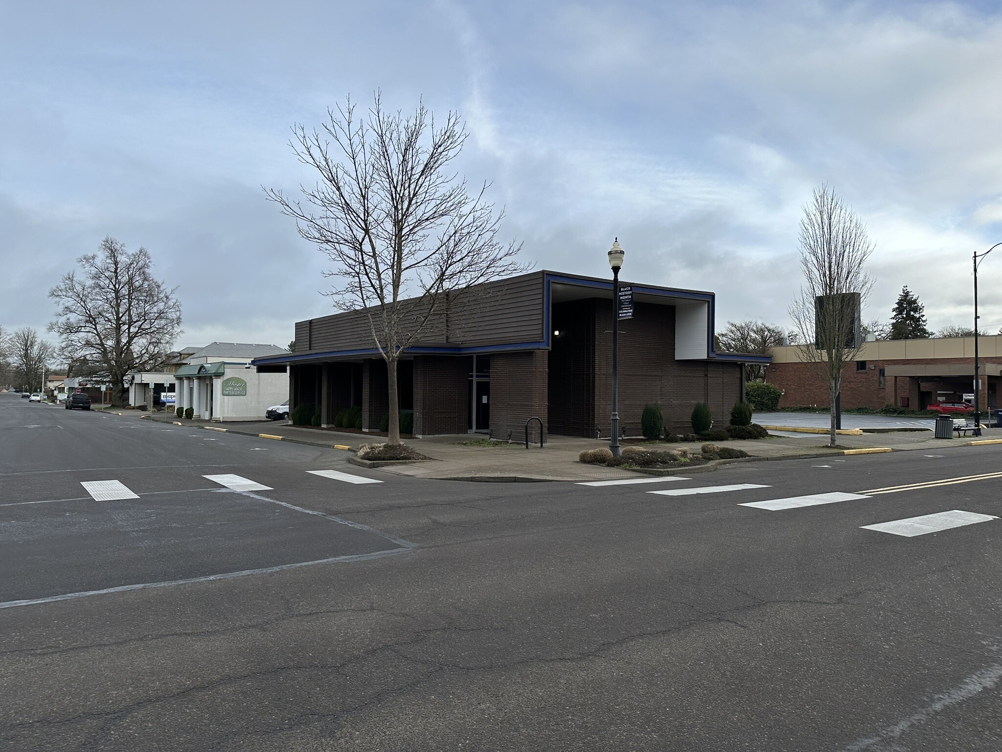 200 Main St E, Monmouth, OR for Rent