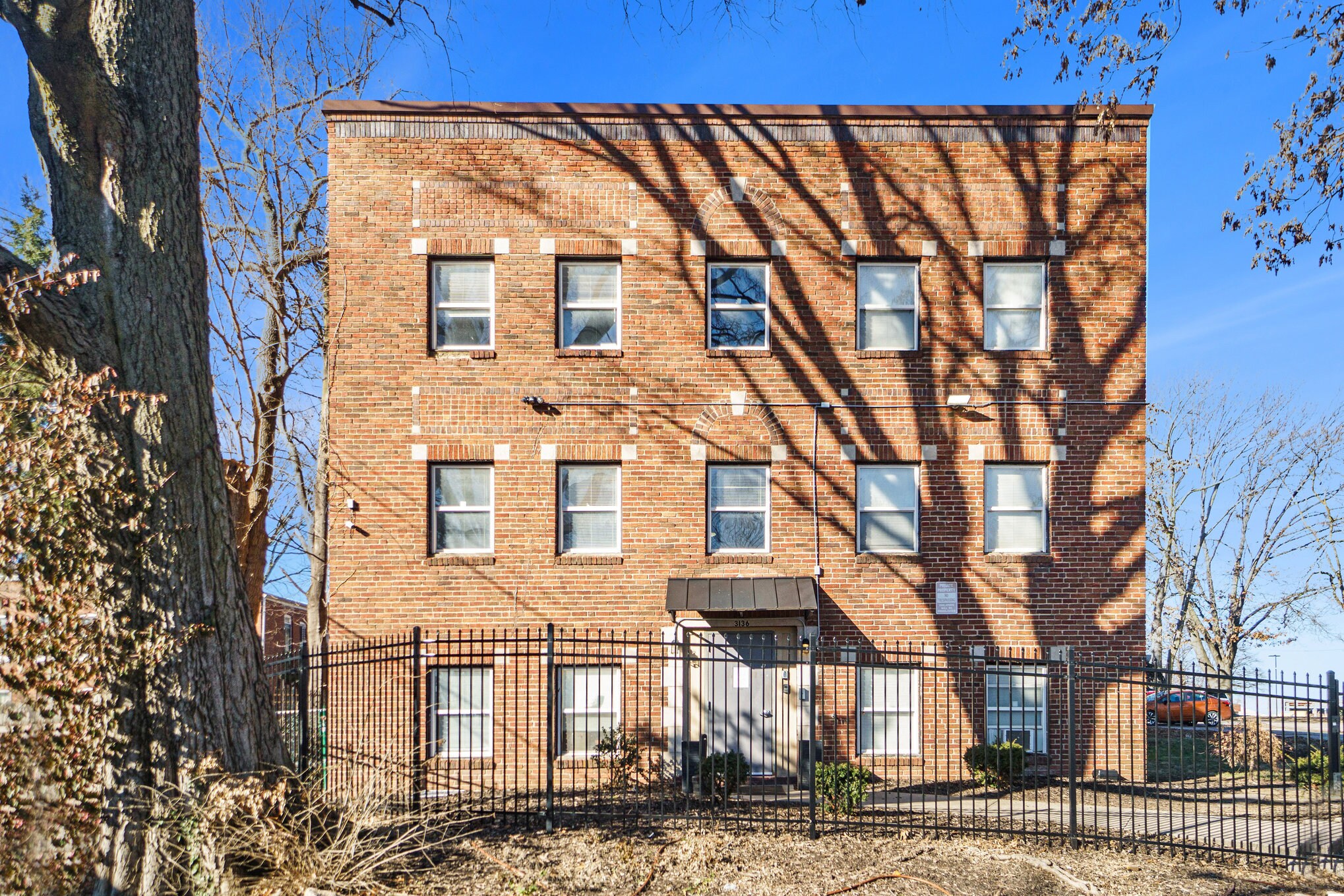 3136 Grand Ave Kansas City, MO 64111 MultiFamily Property for Lease