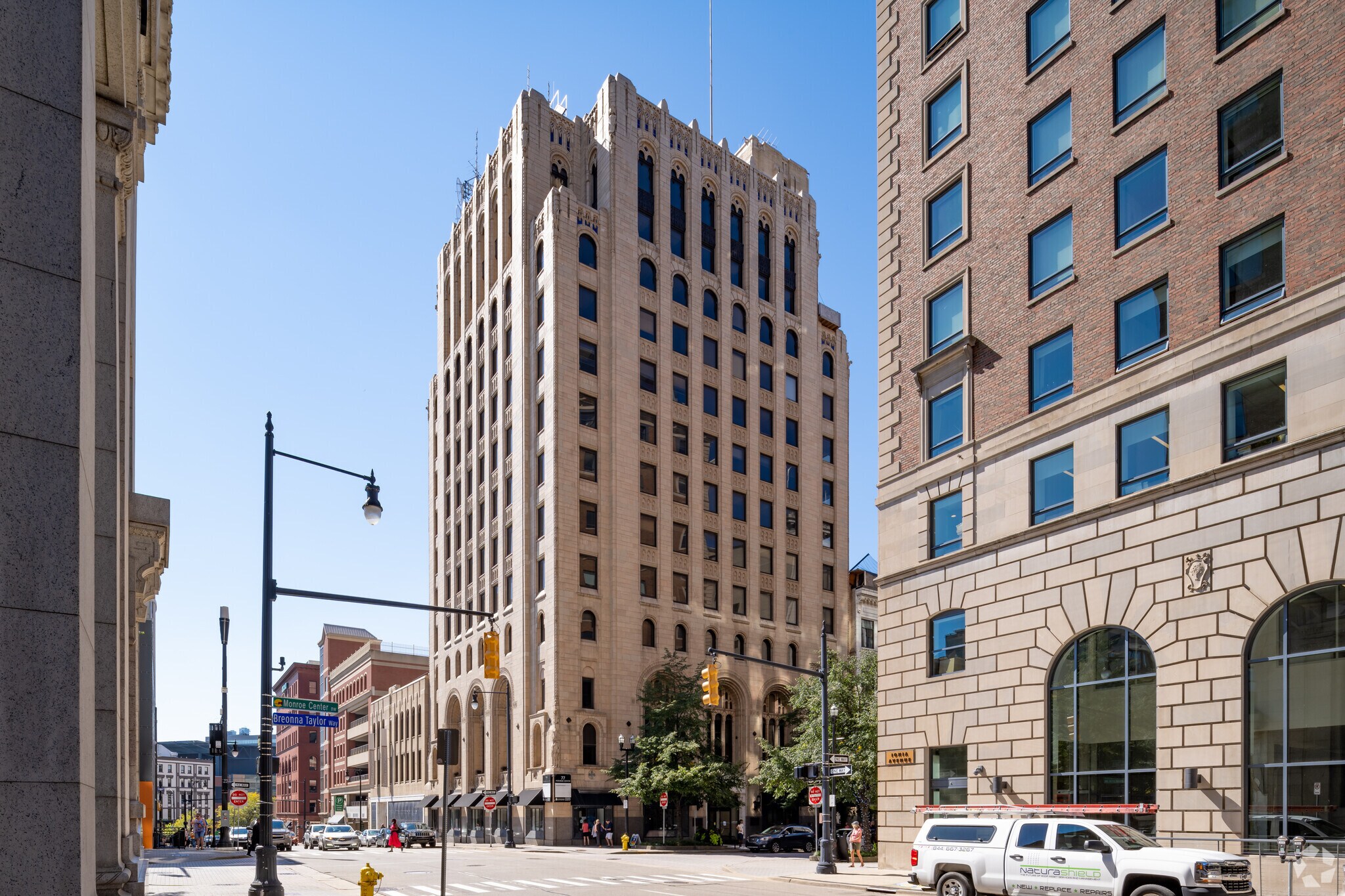 77 Monroe Center St NW, Grand Rapids, MI for Rent
