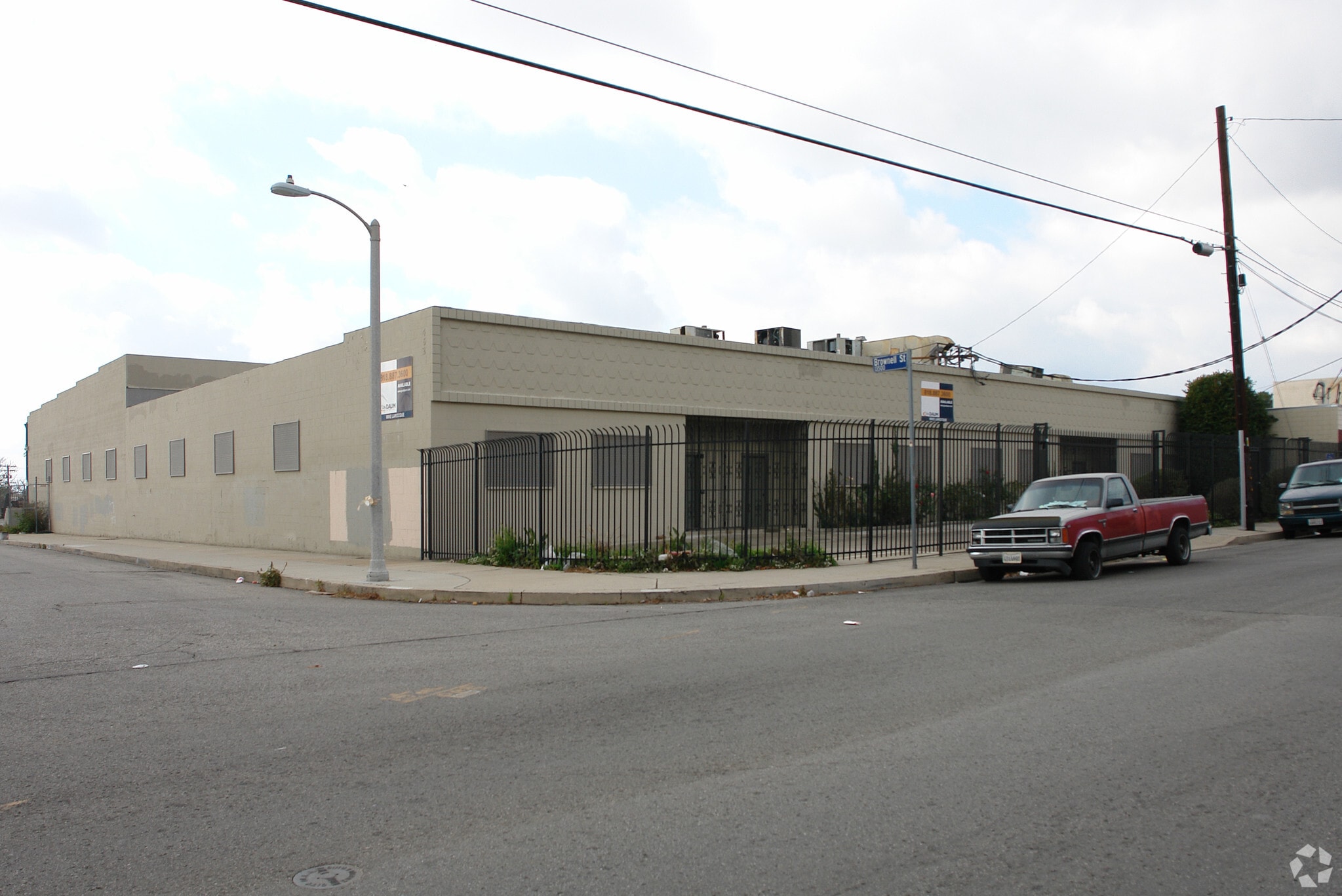 462 E 5th St, San Fernando, CA for Rent