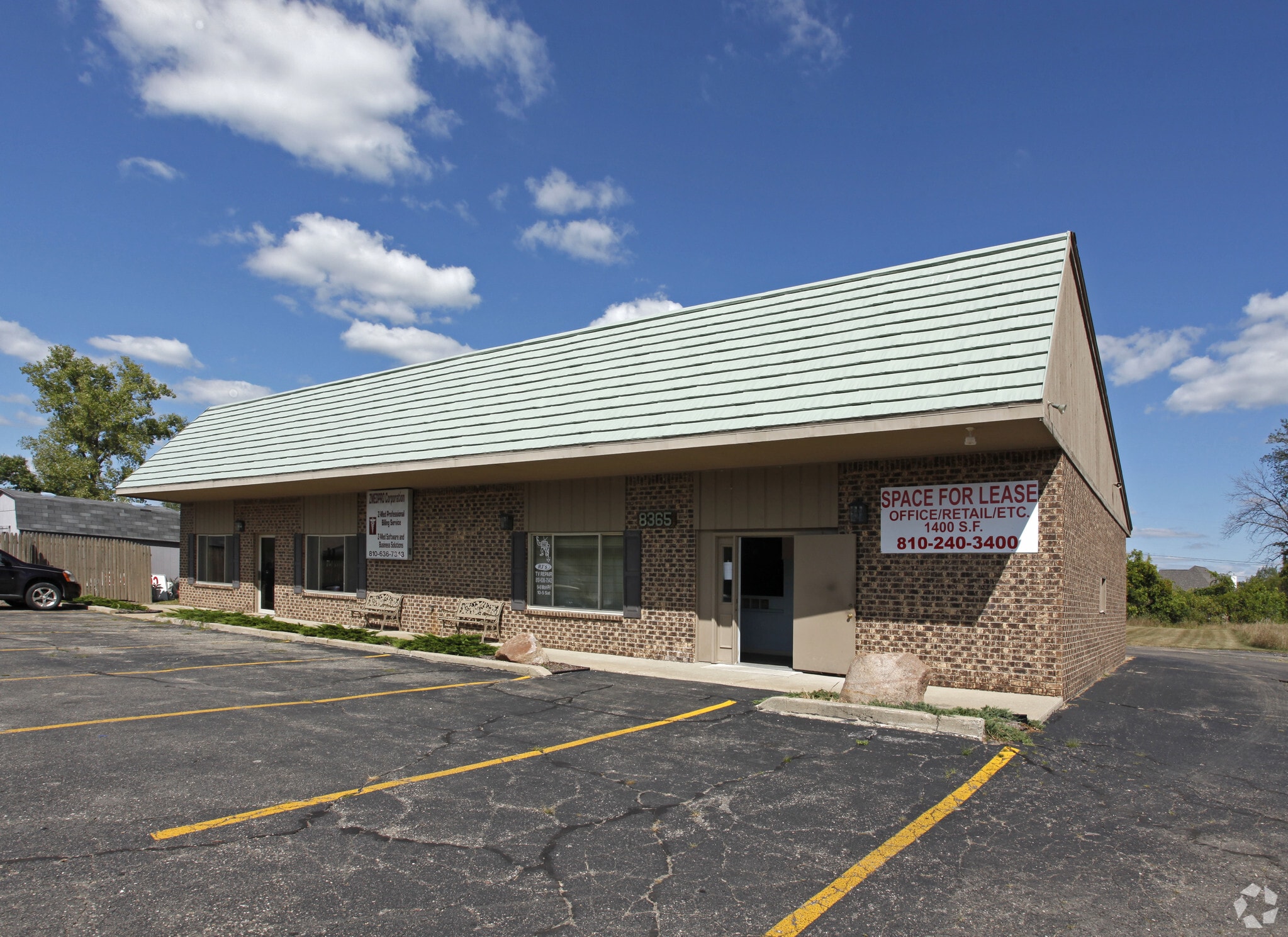 8359-8365 S State Rd, Goodrich, MI for Rent