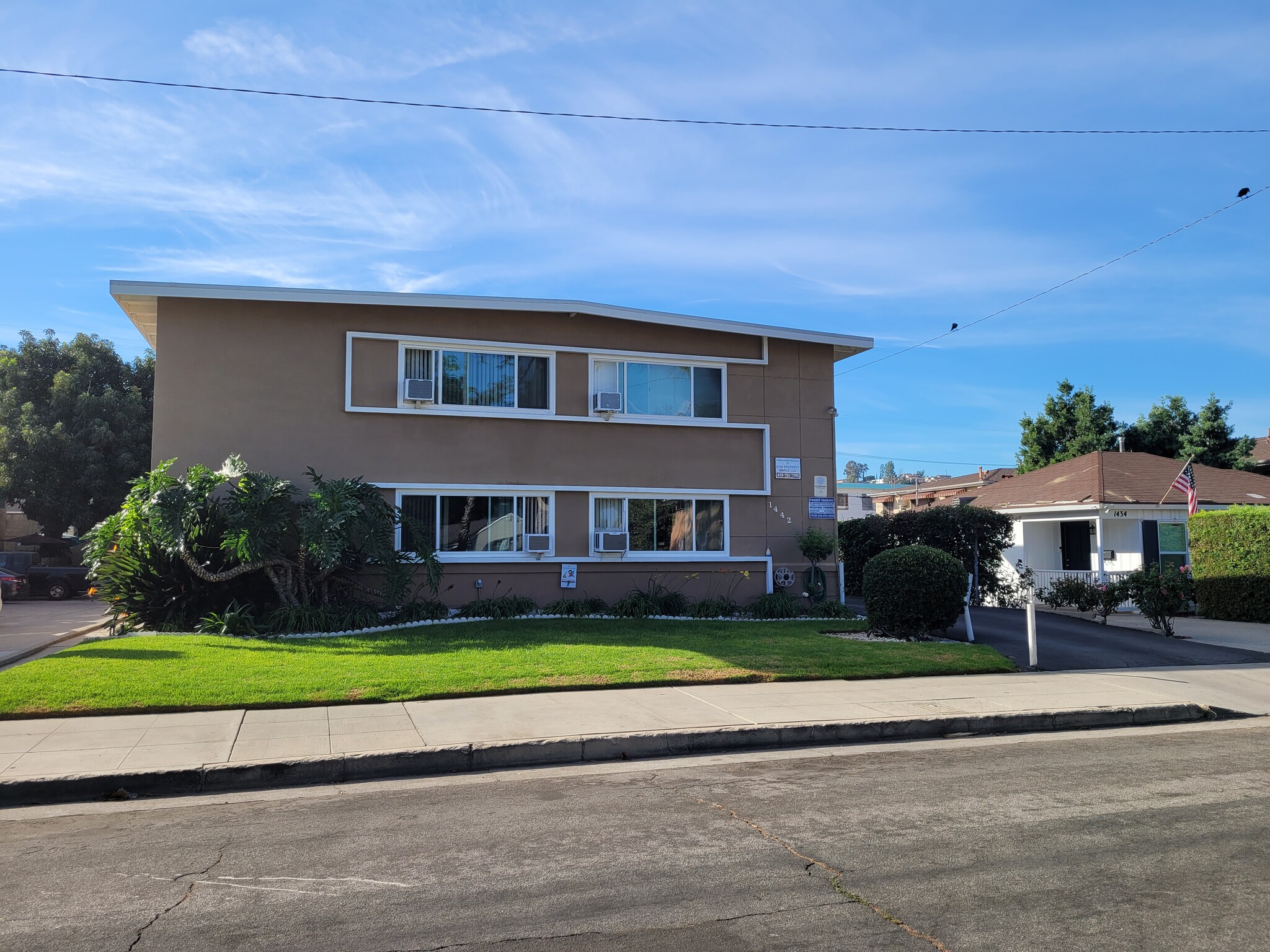 1442 E Maple St, Glendale, CA for Sale