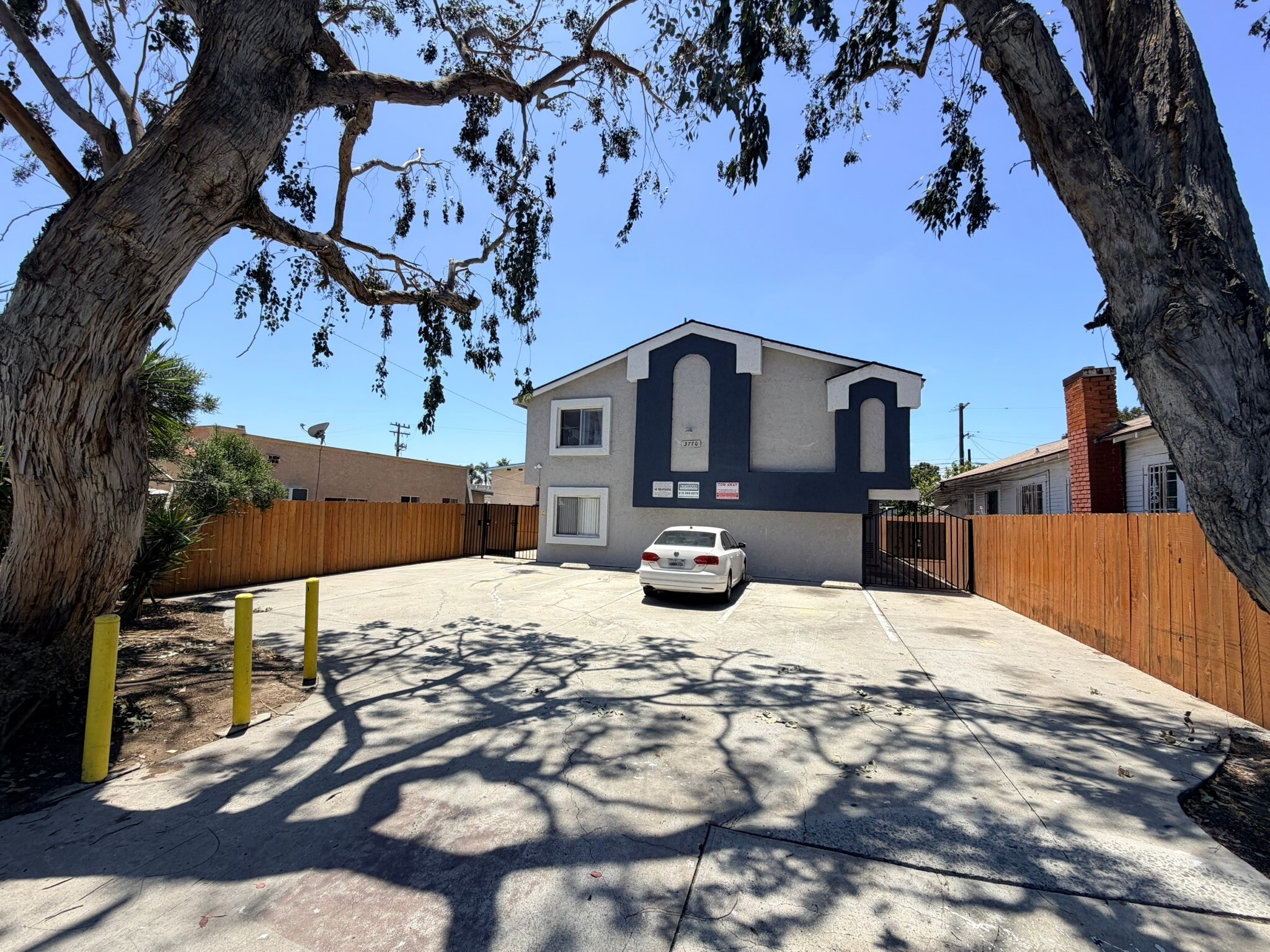 3770 42nd St, San Diego, CA for Sale