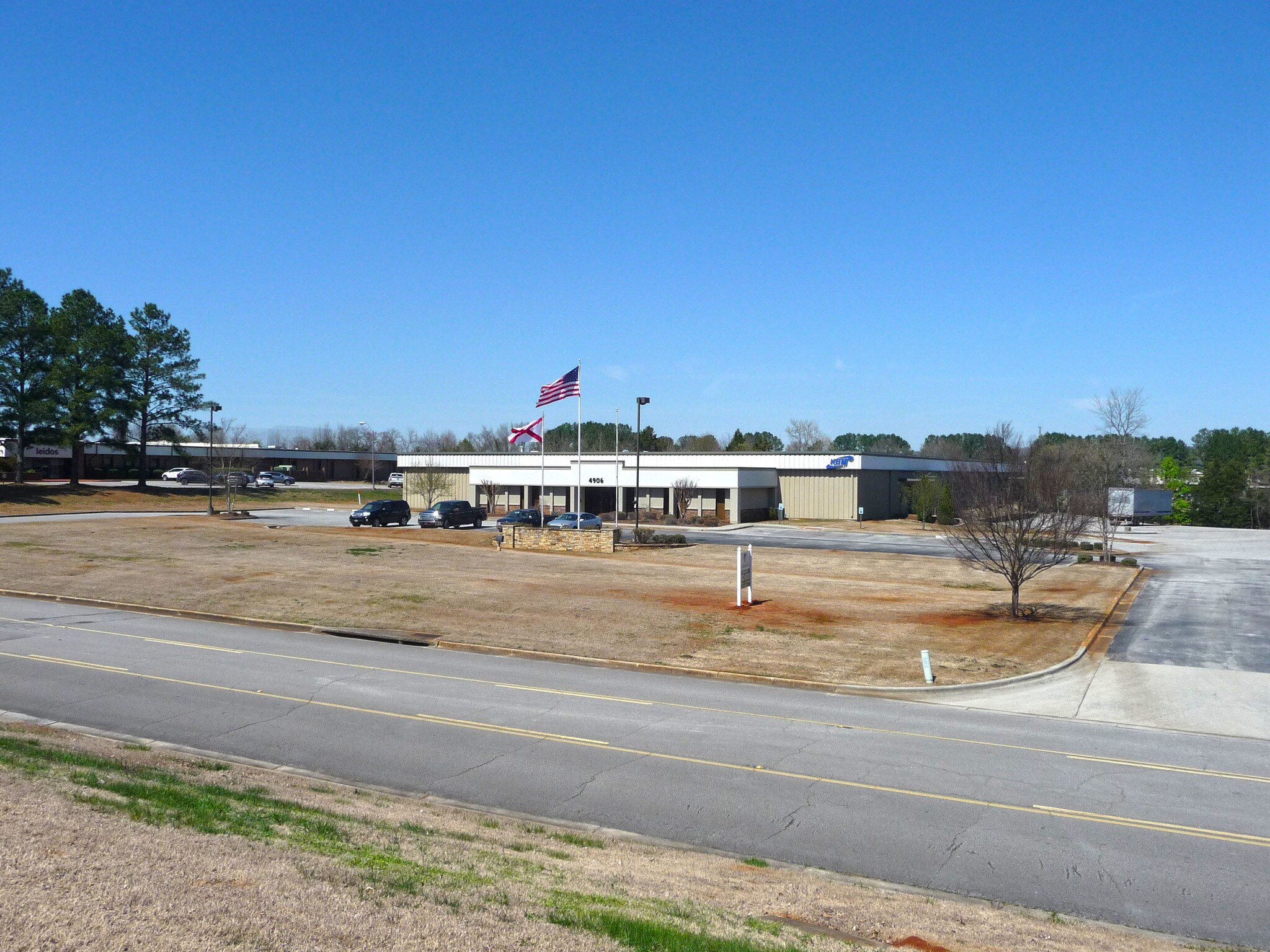 4906 NW Research Dr, Huntsville, AL for Rent