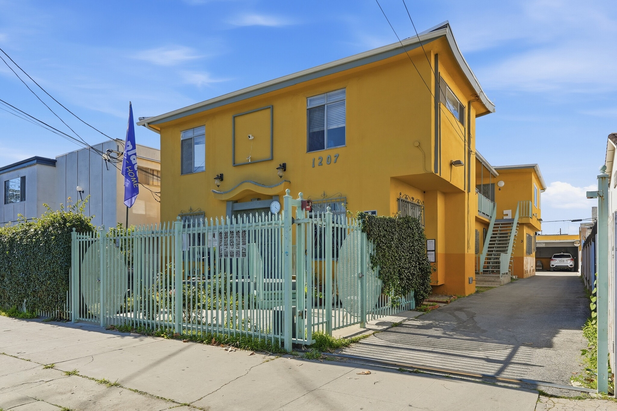 1207 S Catalina St, Los Angeles, CA for Sale
