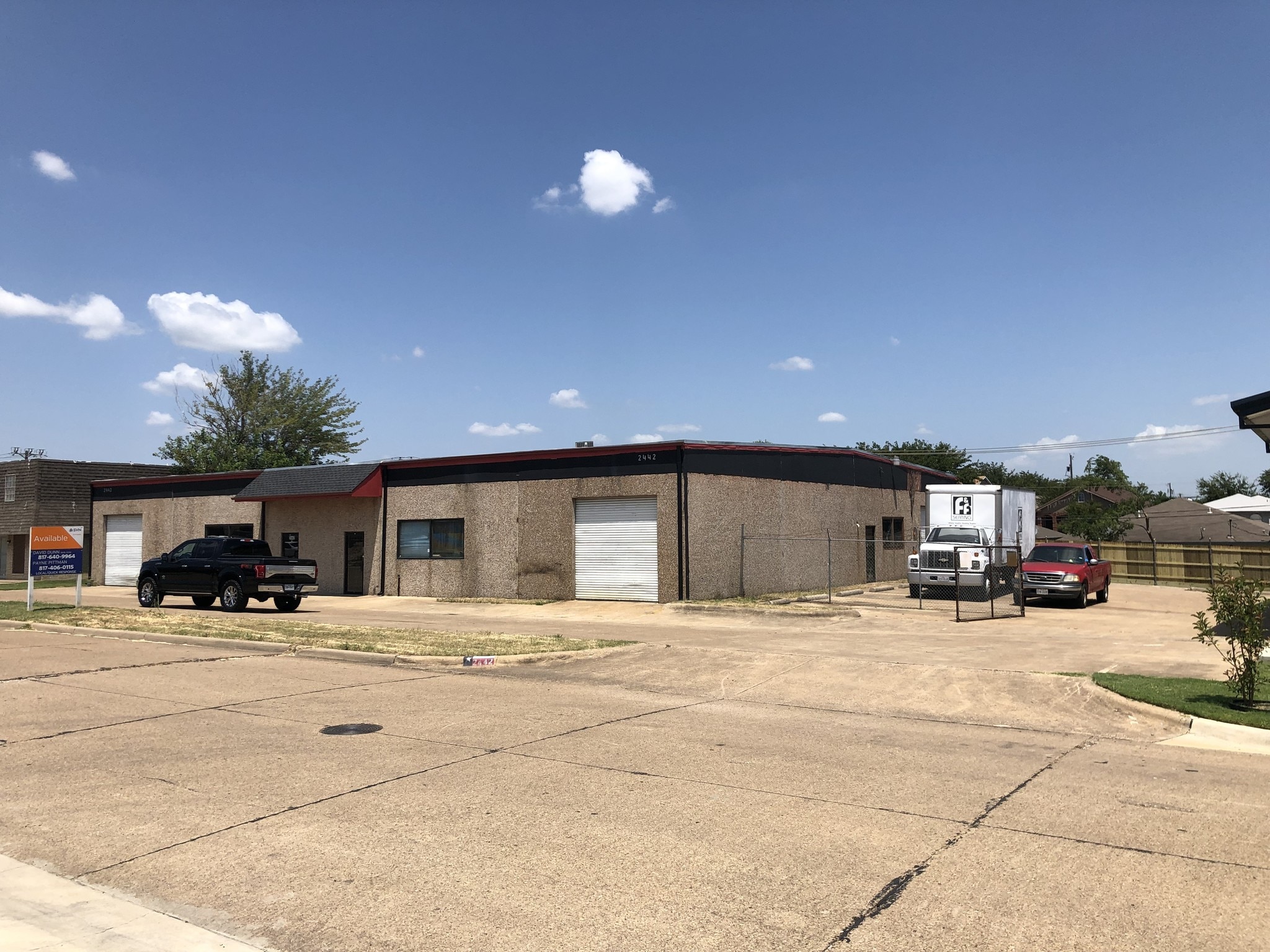 2442 NW Dallas St Grand Prairie, TX 75050 Industrial Property for