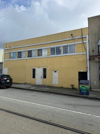 San Francisco, CA Storefront Retail/Residential - 333 Randolph St