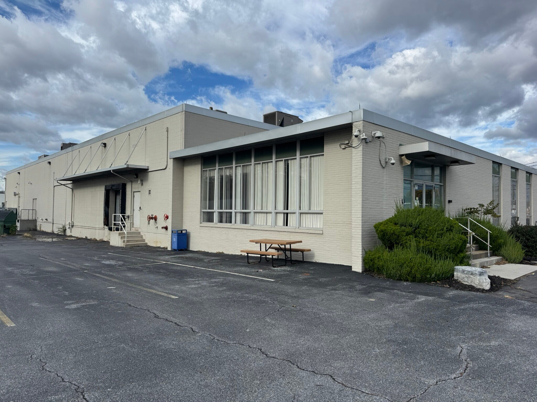 433 Railroad Ave, Shiremanstown, PA for Rent