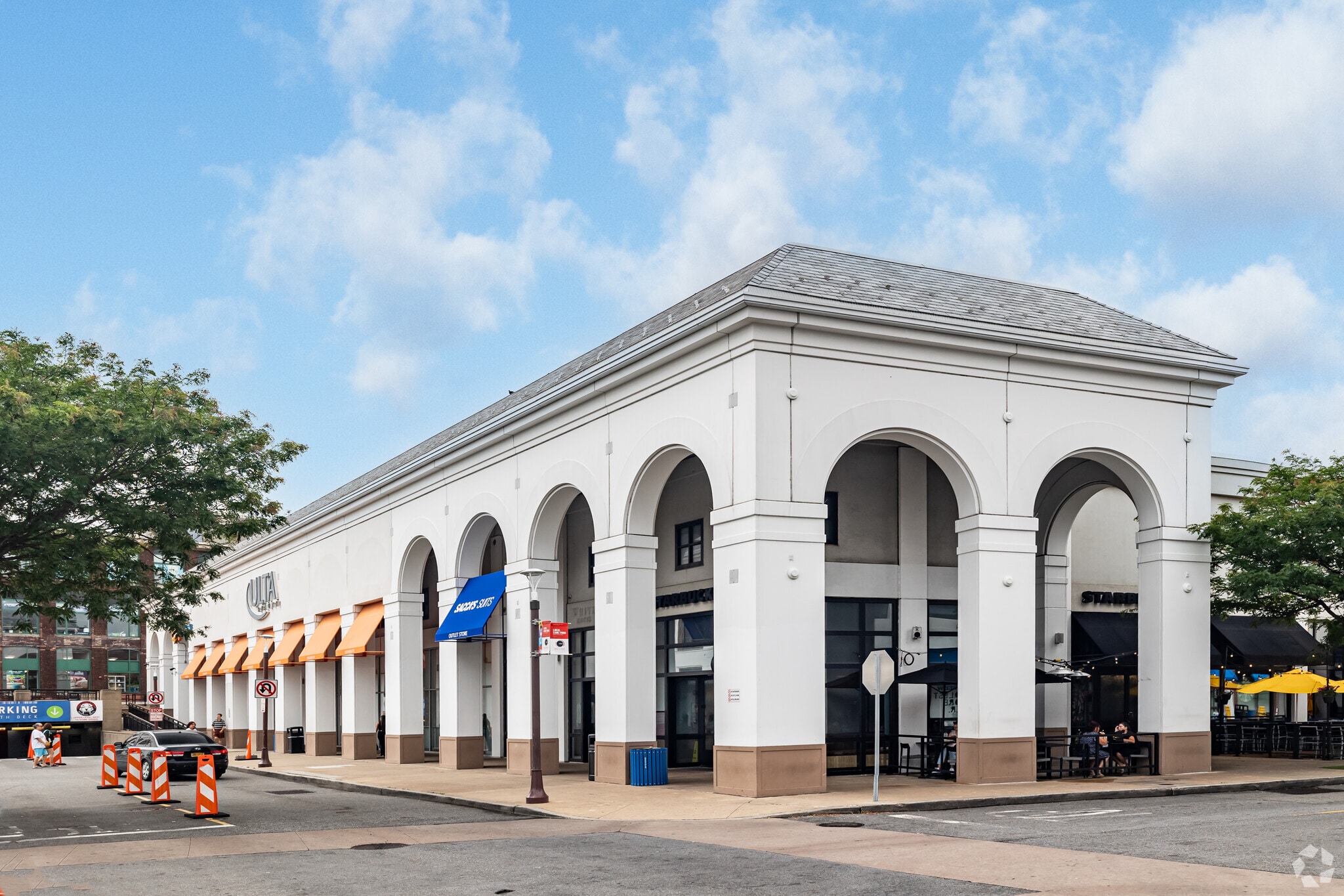 8000 Cooper Ave, Glendale, NY for Rent