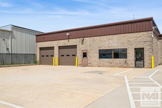 Cedar Rapids, IA Flex - 1030 Old Marion Rd NE