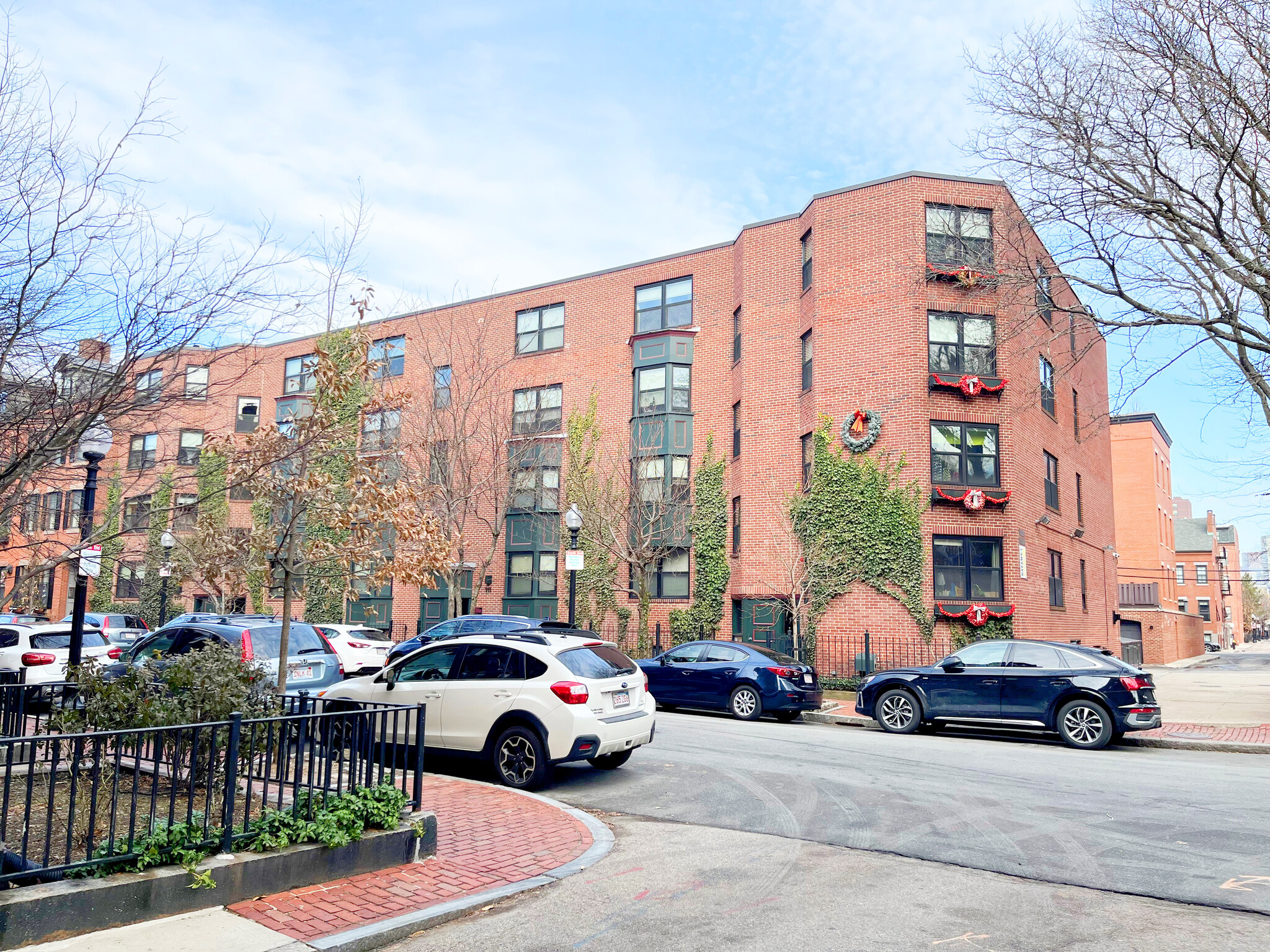 105-117 W Concord St, Boston, MA for Rent