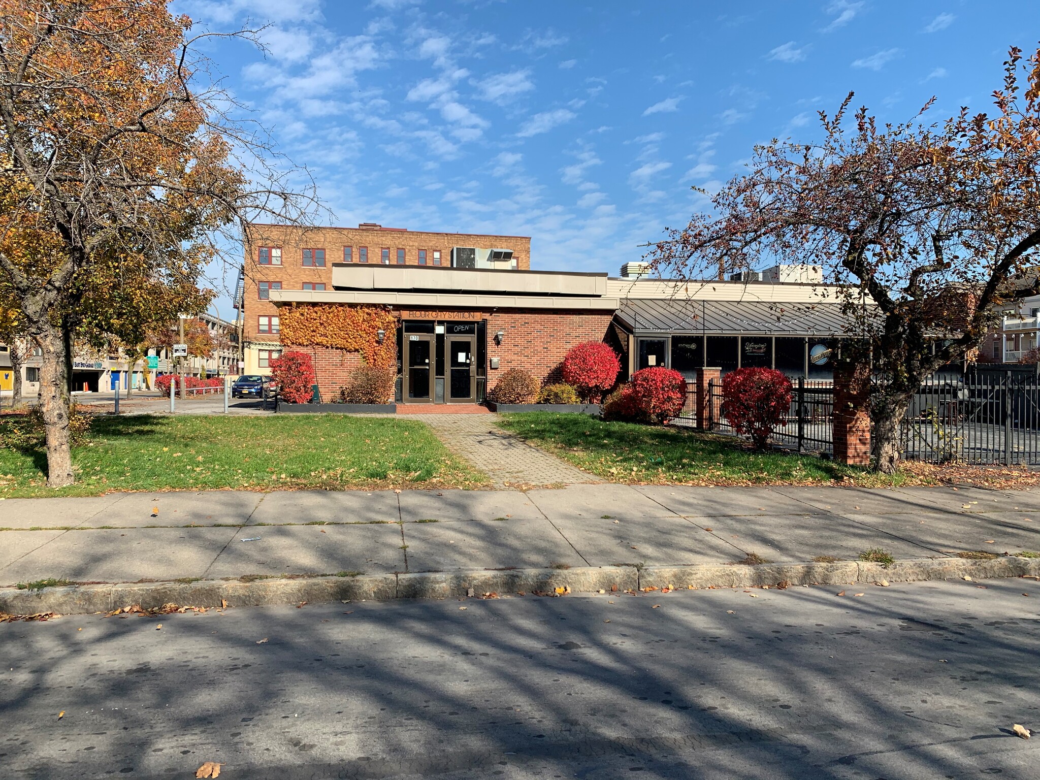 170 East Ave Rochester, NY 14604 Retail Property for Sale on