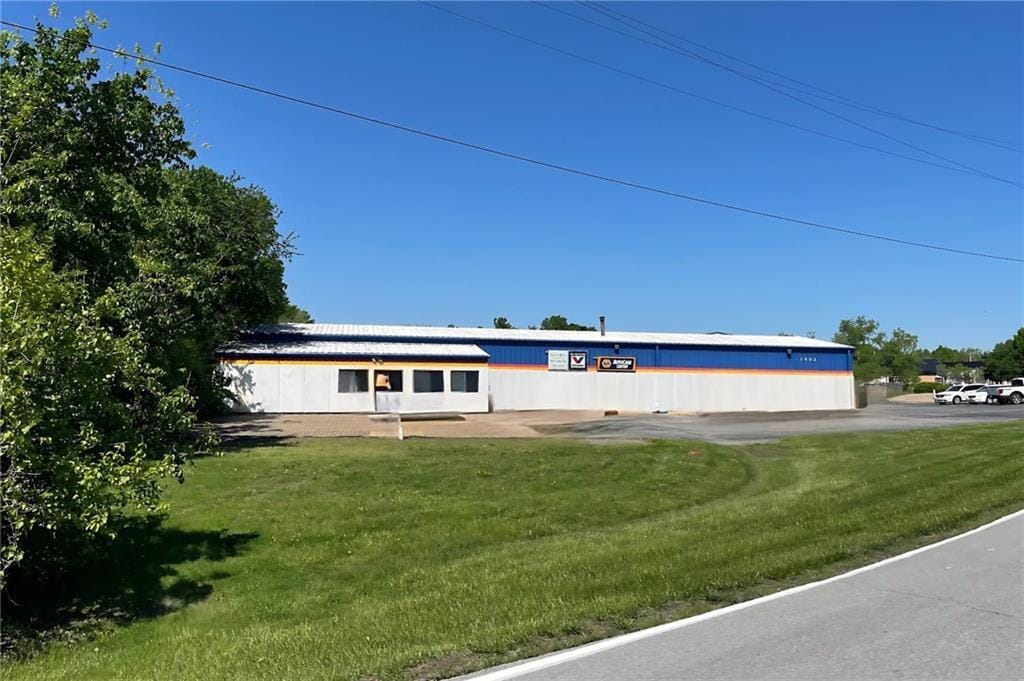 1502 SW Market St, Lees Summit, MO for Sale