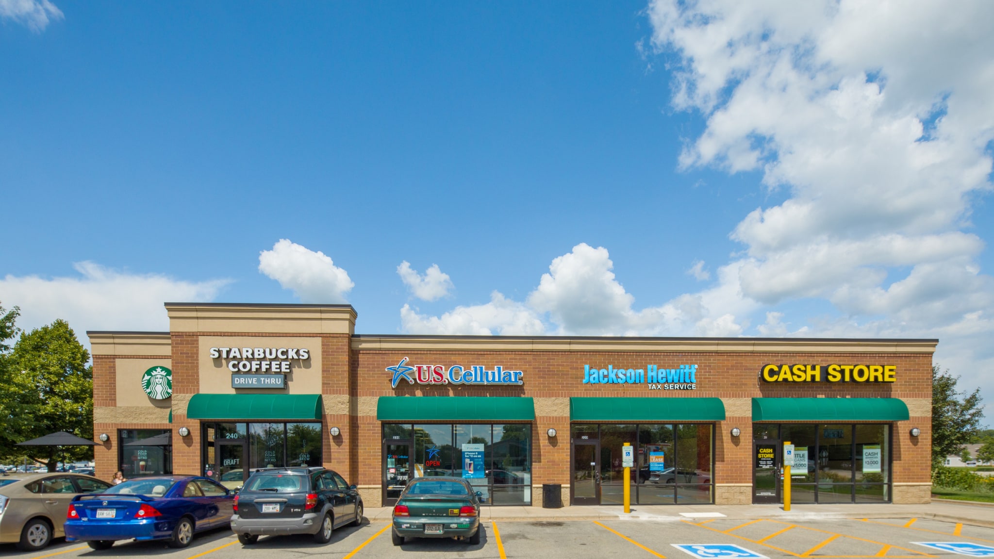 210-240 W Murdock Ave, Oshkosh, WI for Rent