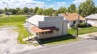 Staunton, IL Specialty - 605 S Laurel St