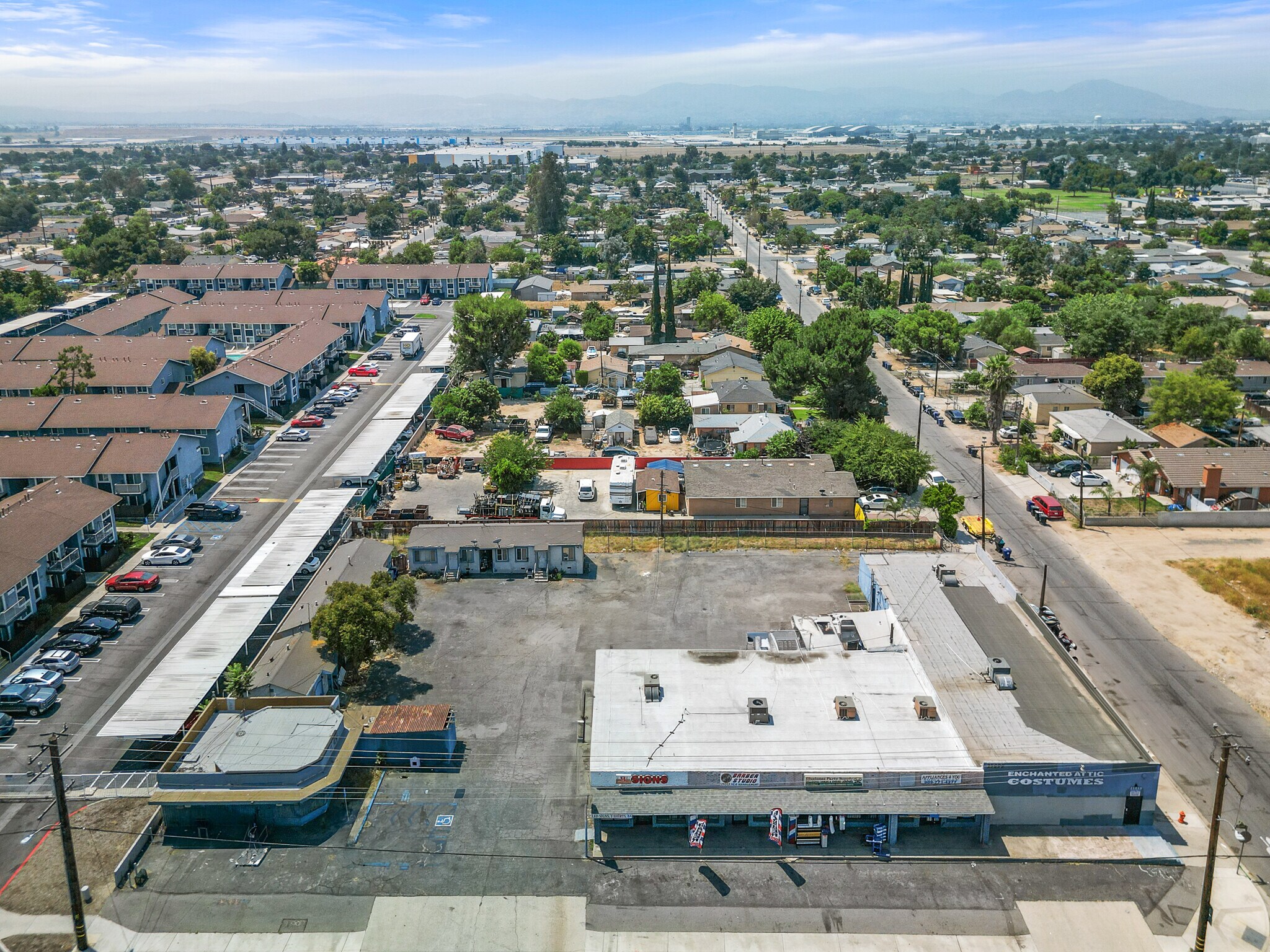 25899 E Base Line St, Highland, CA for Sale