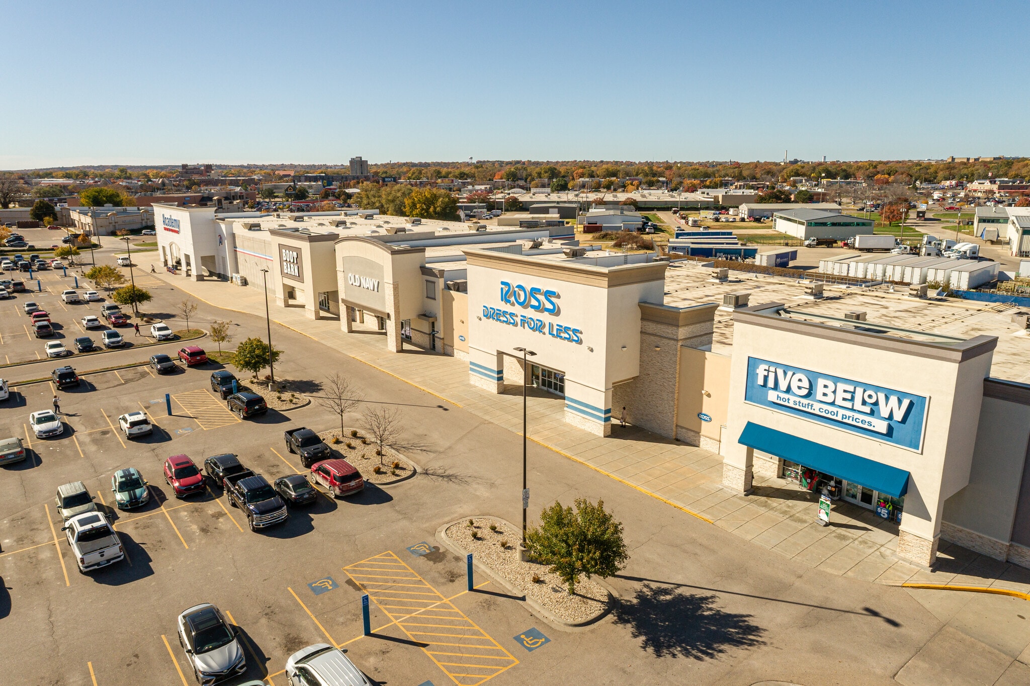 401 E Poyntz Ave, Manhattan, KS for Sale