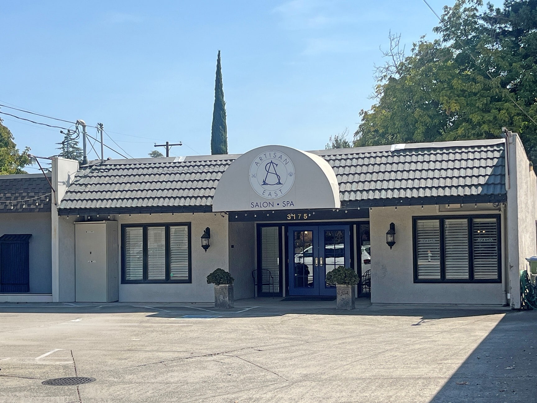 3175 Riverside Blvd, Sacramento, CA for Sale