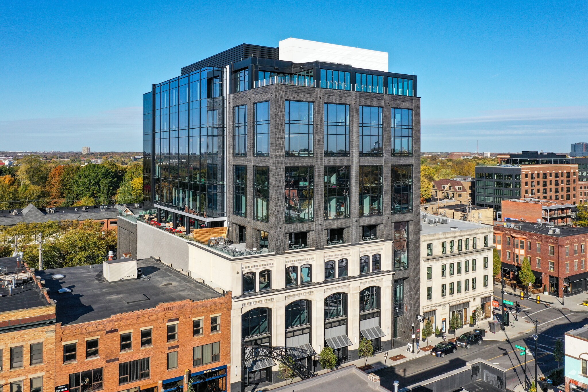 705 N High St Columbus, OH 43215 Coworking Space on