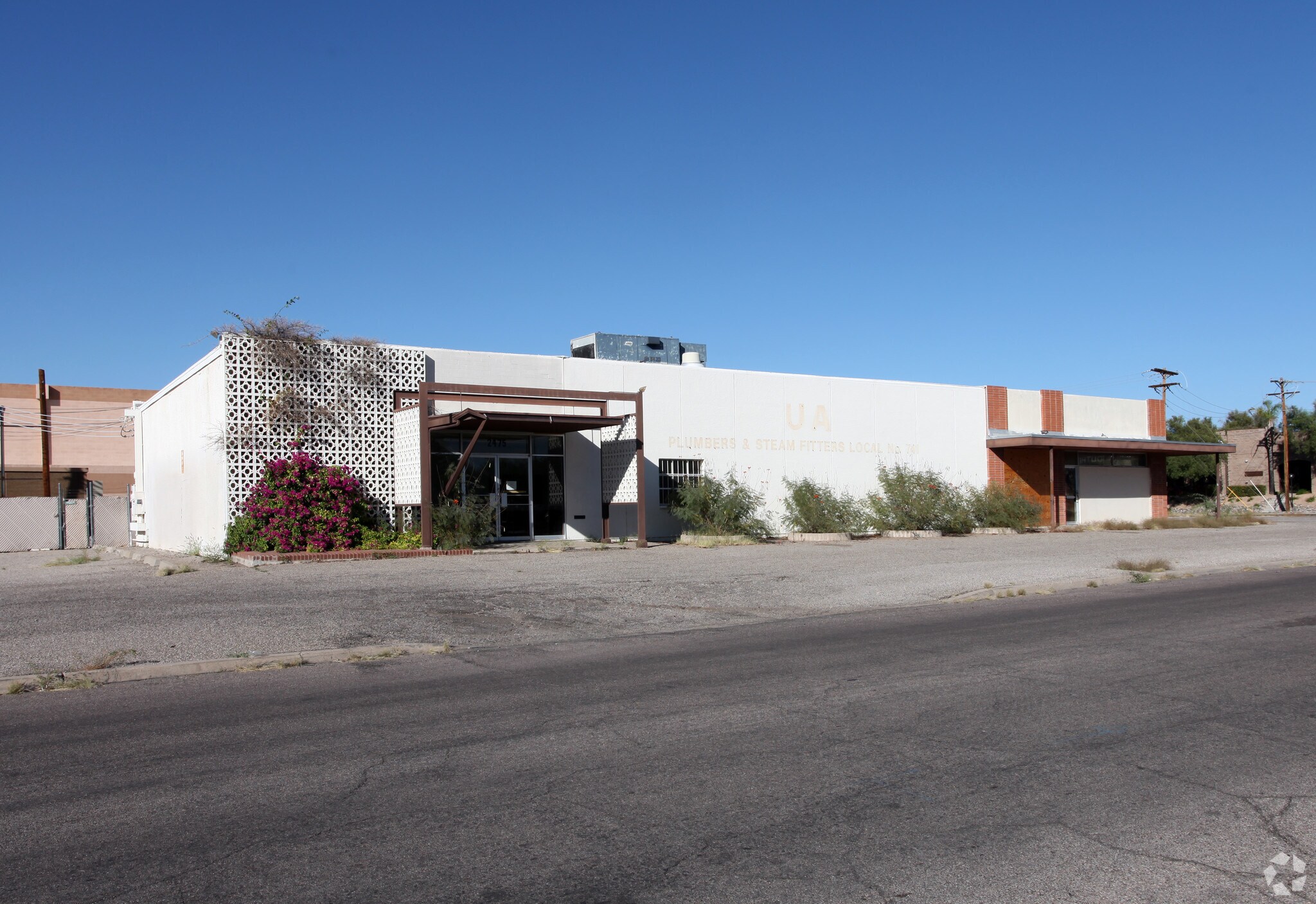 2475 E Water St, Tucson, AZ for Rent