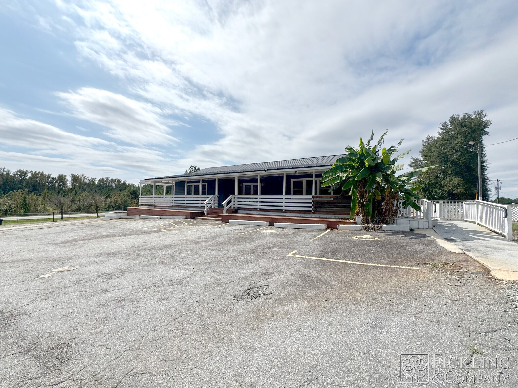 411 Pea Ridge Rd, Eatonton, GA for Rent