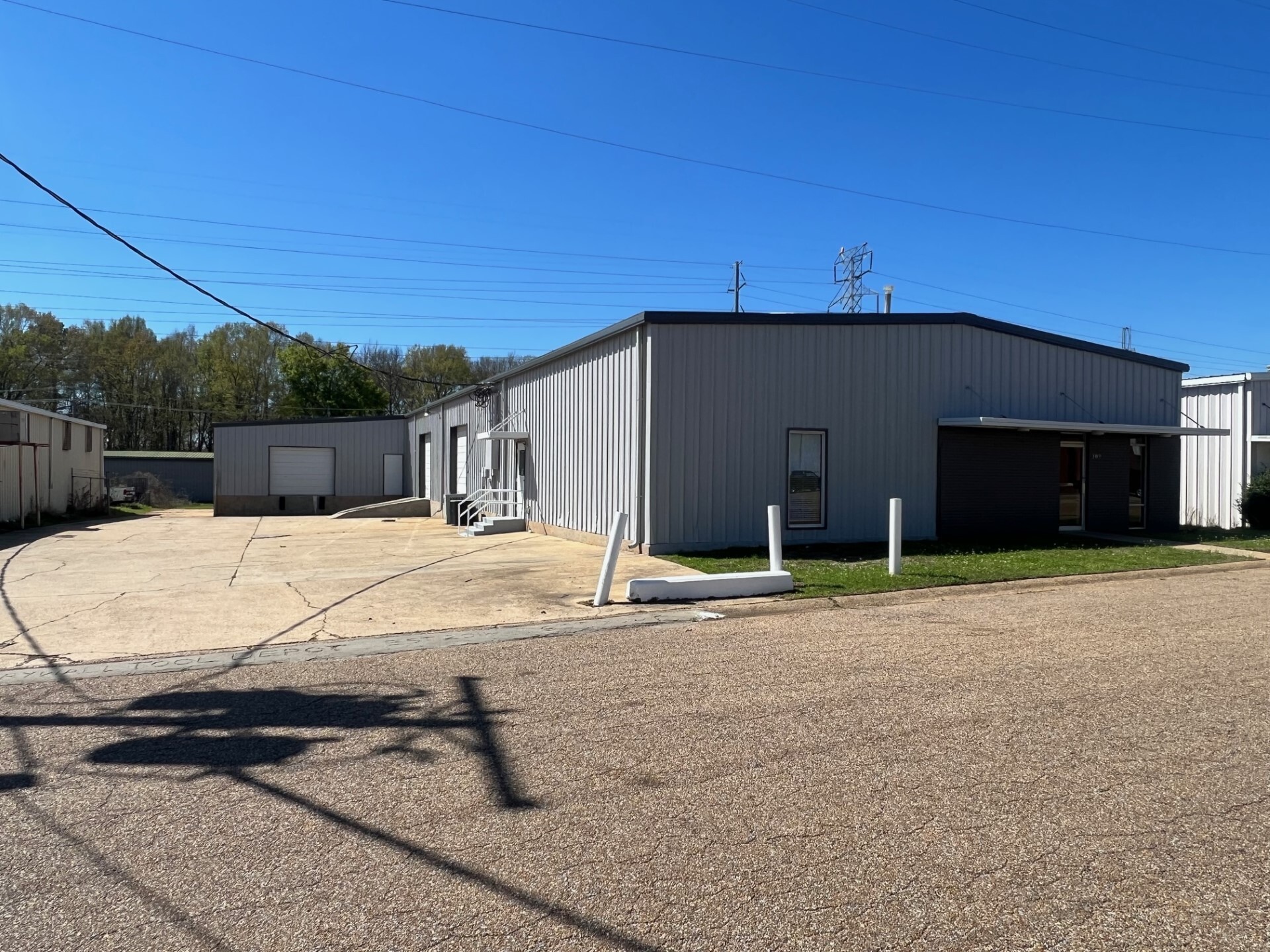 109 E State St, Ridgeland, MS for Sale