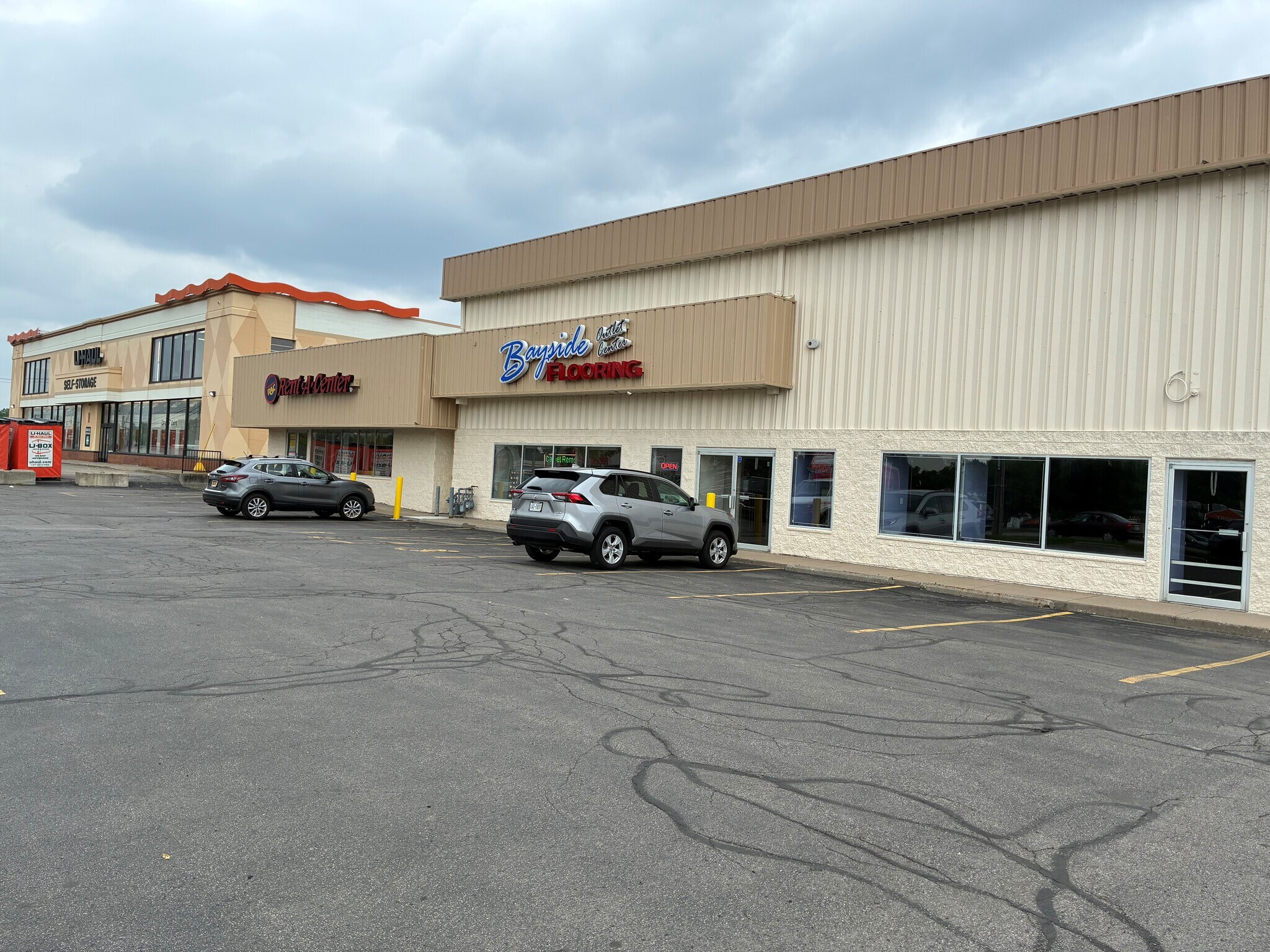 1122-1124 E Ridge Rd, Rochester, NY for Rent
