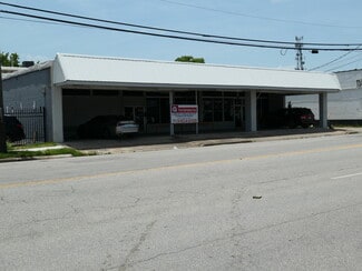 Houston, TX Storefront - 7126 Lawndale St