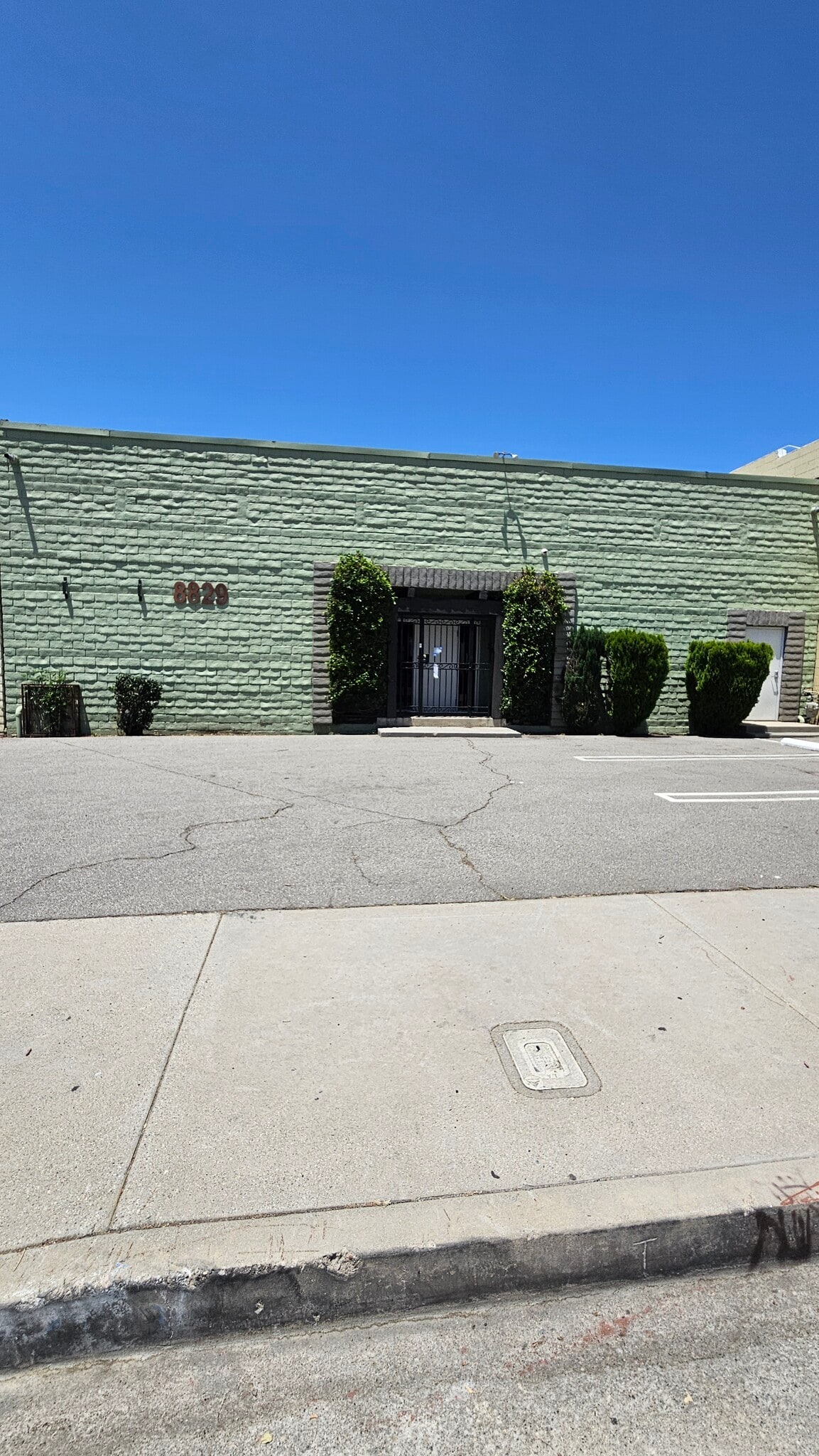 8829 Shirley Ave, Northridge, CA for Rent