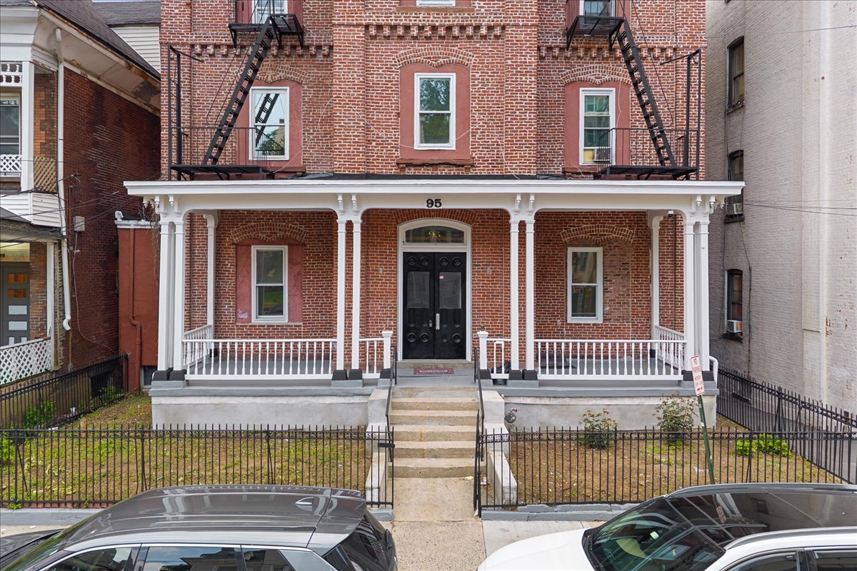 95 Buena Vista Ave, Yonkers, NY for Sale