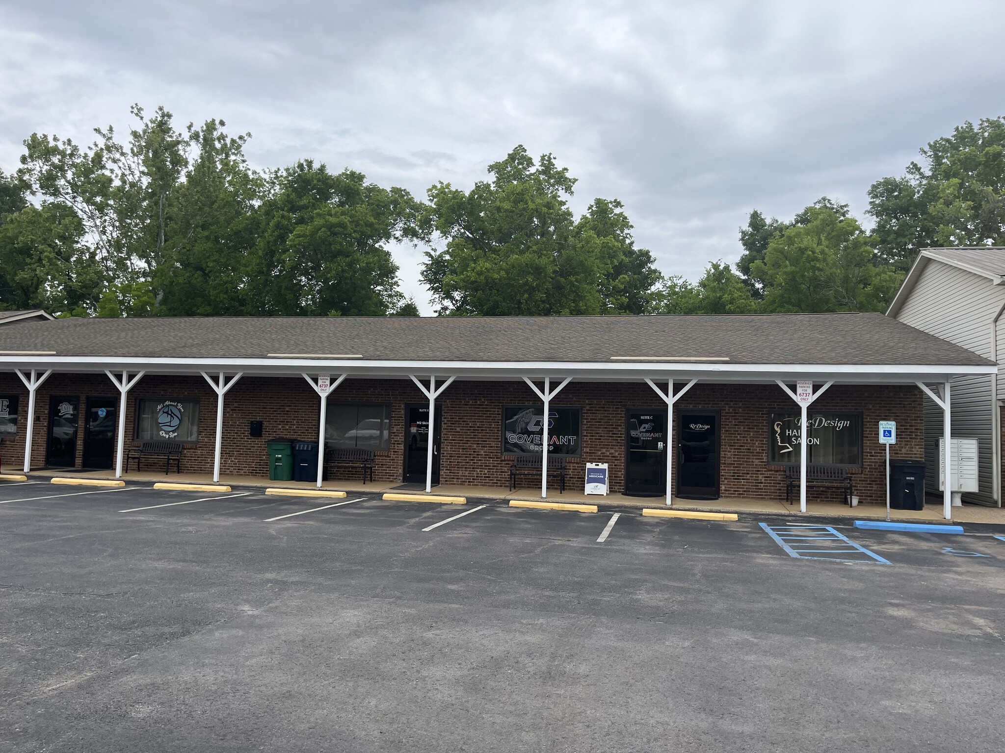 6737 Ringgold Rd, East Ridge, TN for Rent