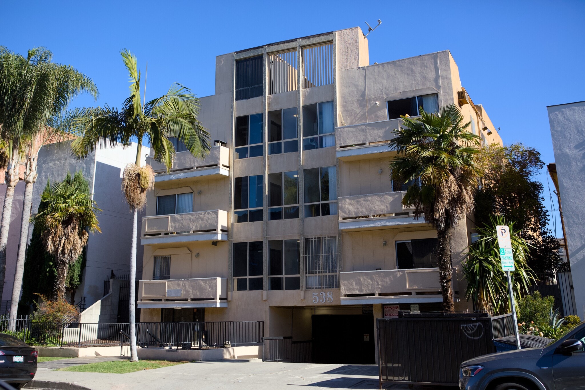 538 S Oxford Ave, Los Angeles, CA for Sale