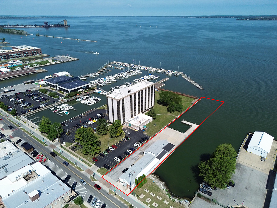 235 E Shoreline Dr, Sandusky, OH for Sale