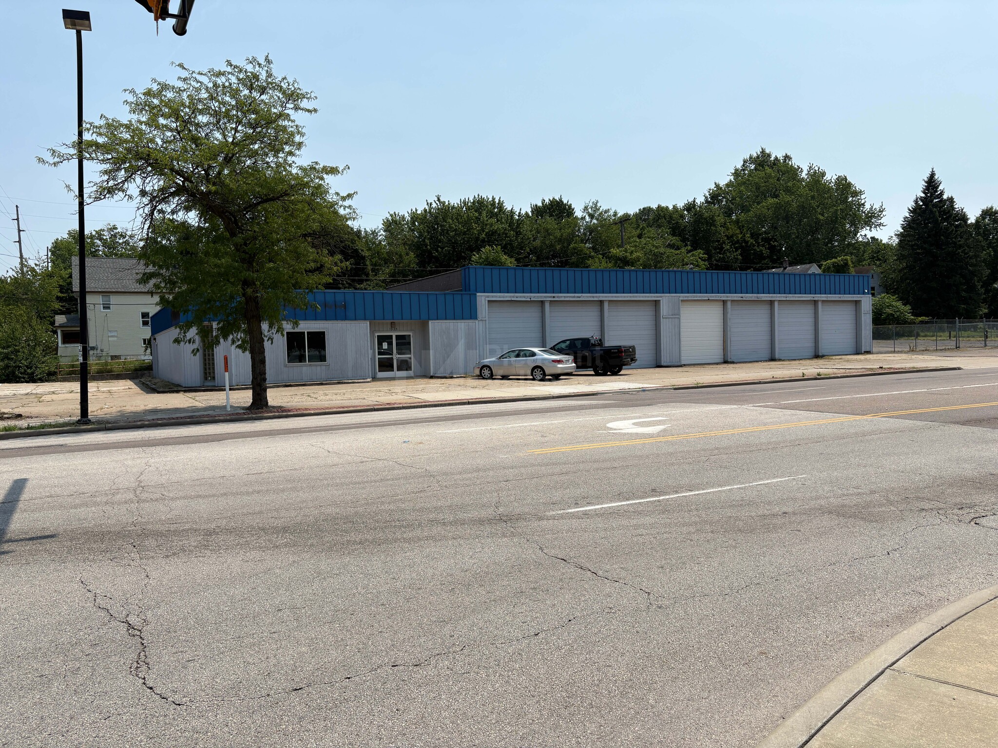 1325 S Main St, Akron, OH for Sale