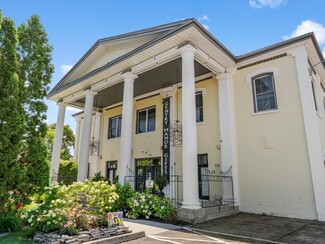 Chatham, ON Storefront - 9 Park St