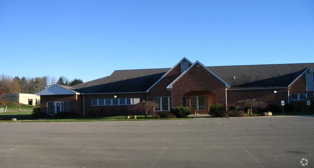 110 Arrowhead Dr, Slippery Rock, PA for Rent