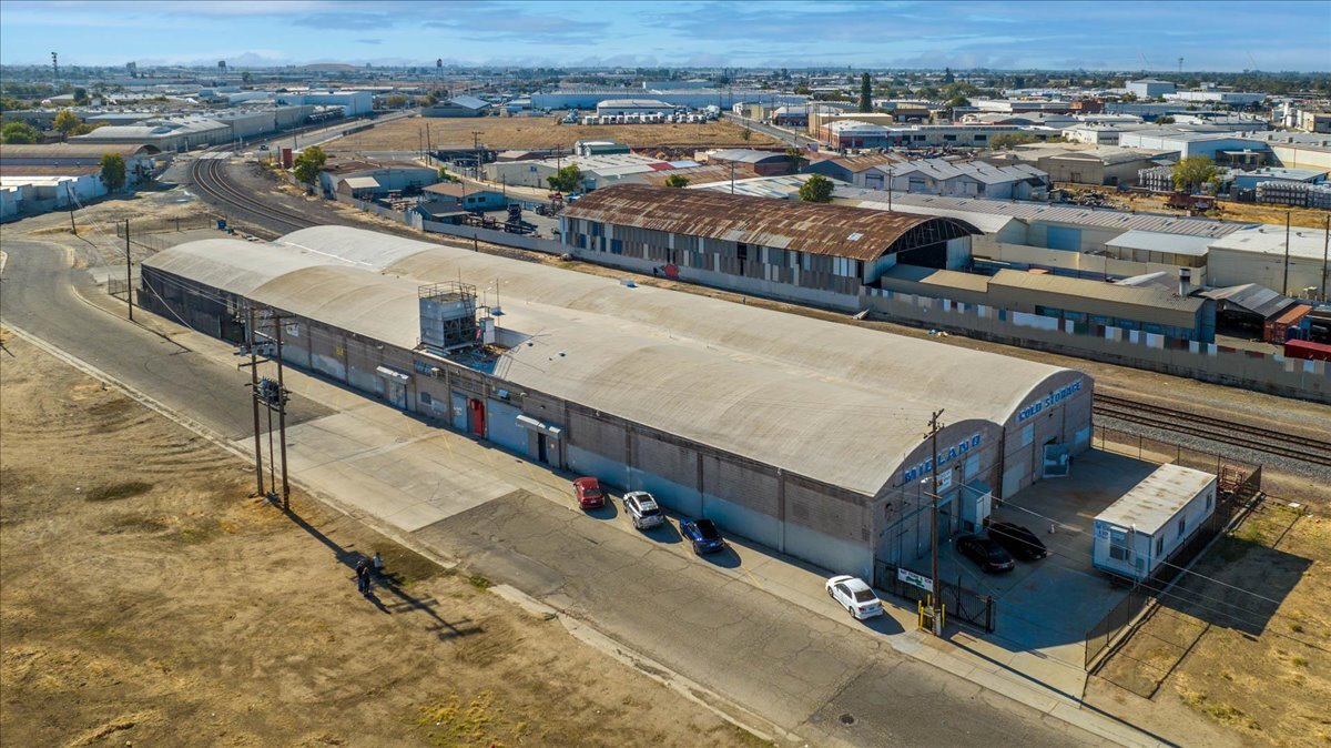 944 S Topeka Ave, Fresno, CA for Sale