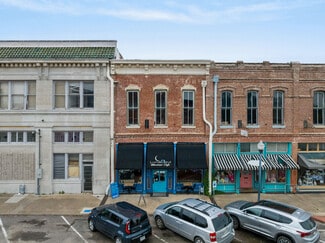 Bonham, TX Restaurant - 318 N Main St
