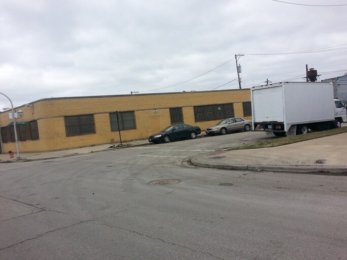 3612-3618 N Kilbourn Ave, Chicago, IL for Rent
