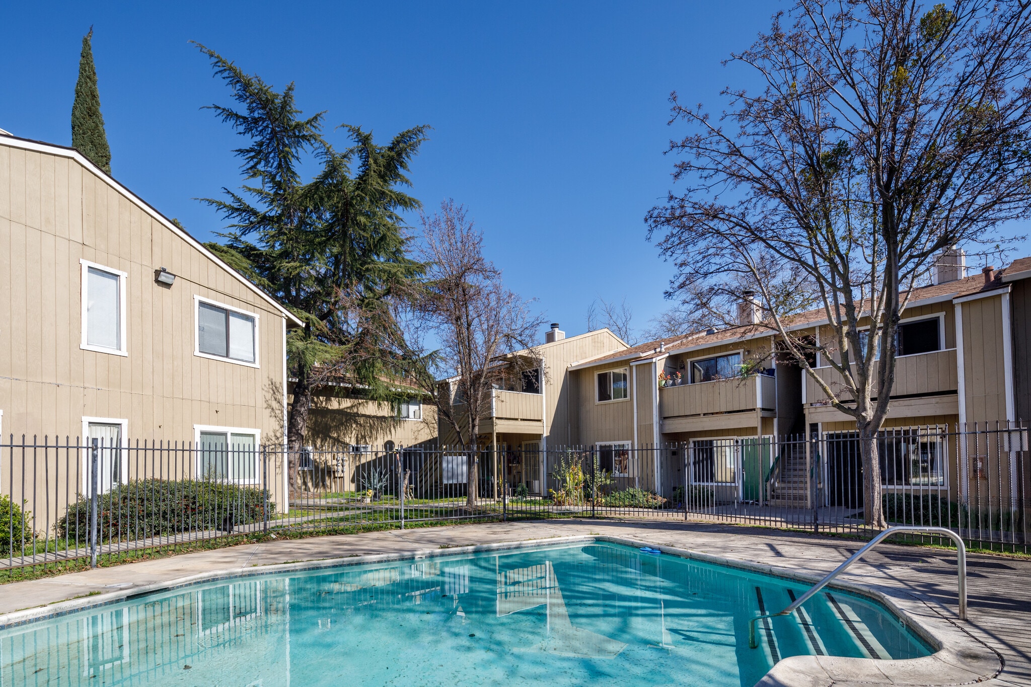 2228 Edison Ave Sacramento, CA 95821 MultiFamily Property for Lease