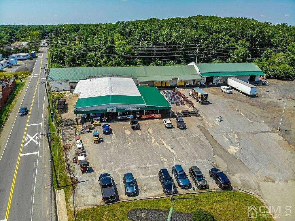 29 Park Ave Englishtown, NJ 07726 Industrial Property for Lease on